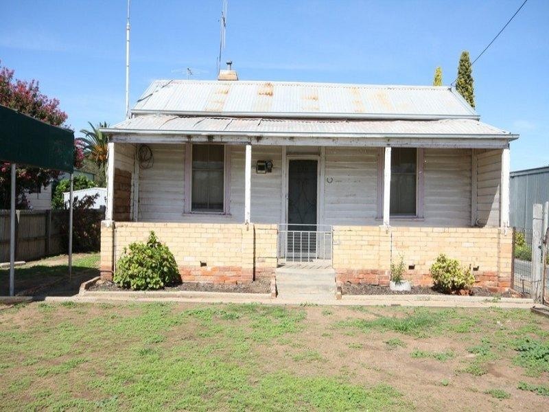 9 George Street, Rochester VIC 3561