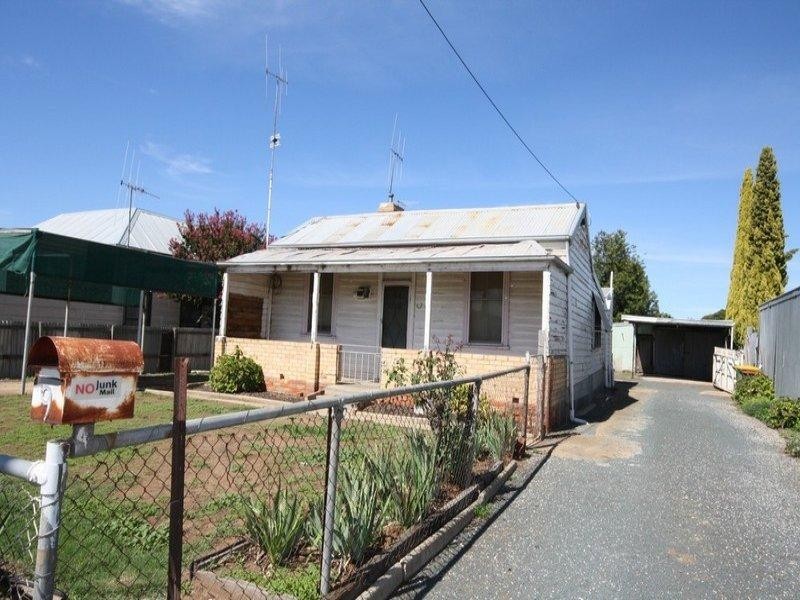 9 George Street, Rochester VIC 3561
