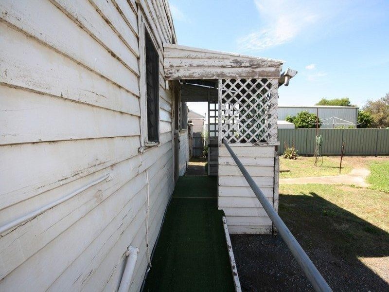 9 George Street, Rochester VIC 3561