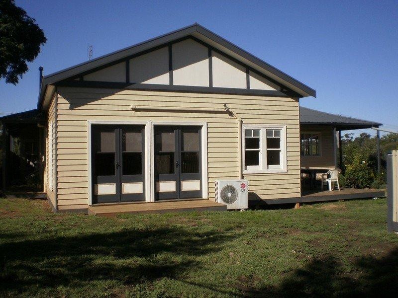 5 Watsons Lake Road, St Arnaud VIC 3478