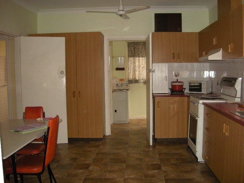 4 Campaspe Street, Rochester VIC 3561