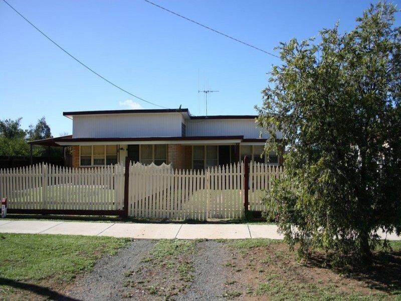 Units 1+2/37 Edward Street, Rochester VIC 3561