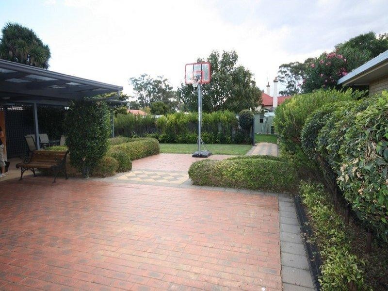 13 Michie Street, Elmore VIC 3558