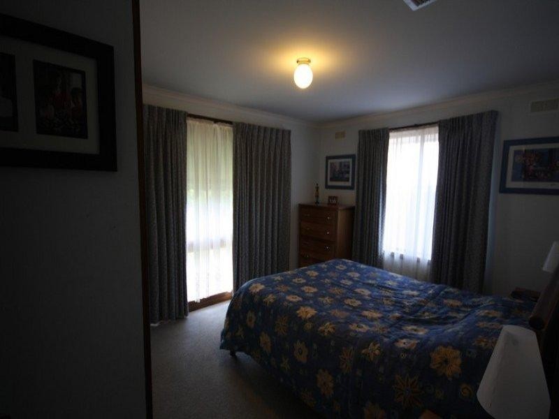 13 Michie Street, Elmore VIC 3558