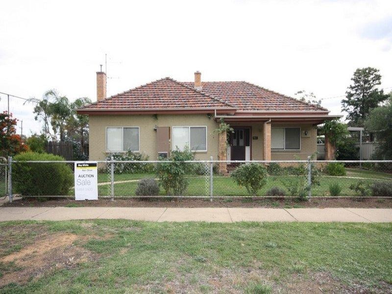 10 Victoria Street, Rochester VIC 3561