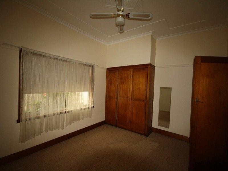 10 Victoria Street, Rochester VIC 3561