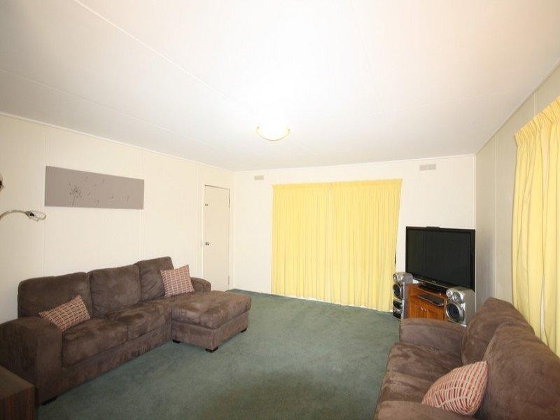 72 McKenzie Street, Rochester VIC 3561