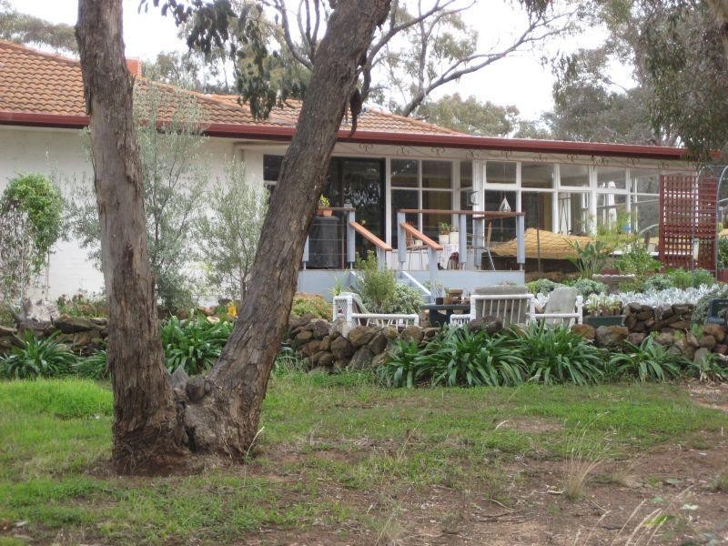 23-27 Inglewood Road, St Arnaud VIC 3478