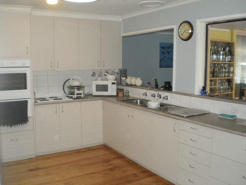 23-27 Inglewood Road, St Arnaud VIC 3478