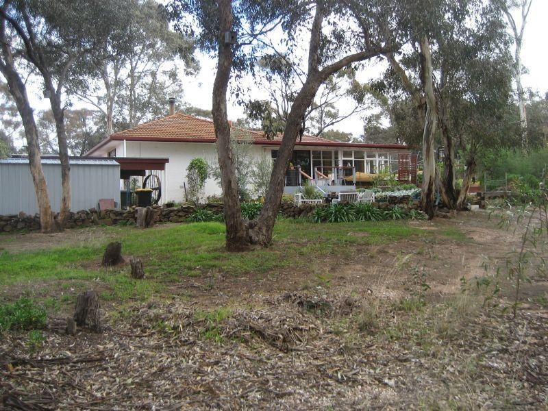 23-27 Inglewood Road, St Arnaud VIC 3478