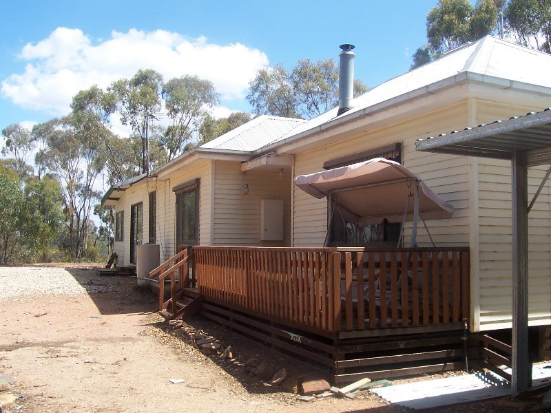 614E Wedderburn Road, St Arnaud VIC 3478