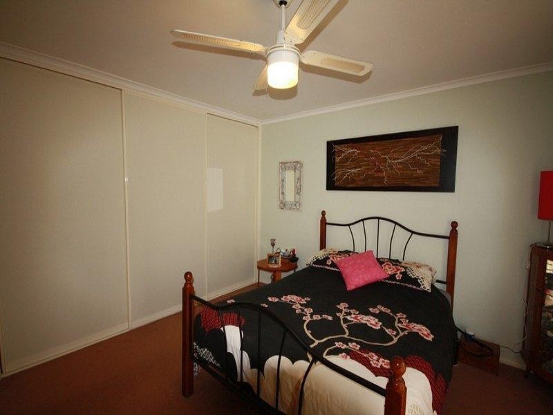 18 Baynes Street, Rochester VIC 3561