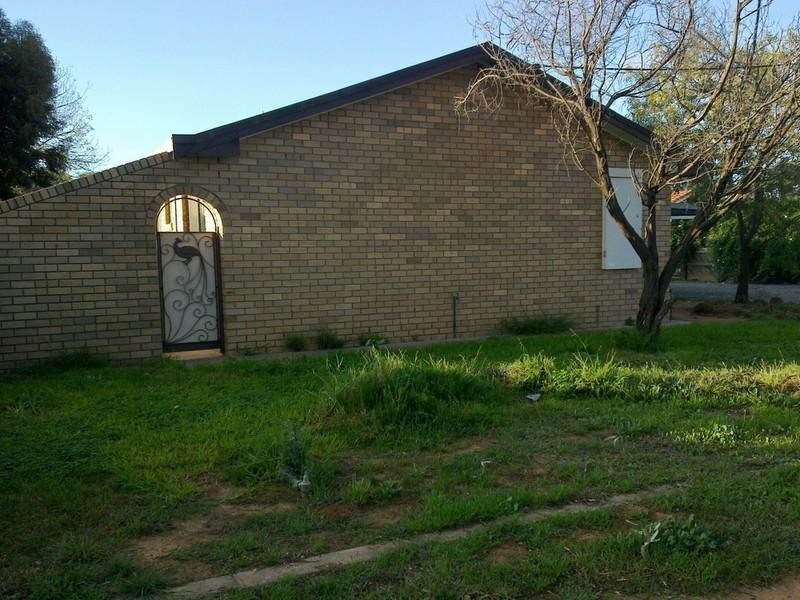 1/64 McKenzie Street, Rochester VIC 3561