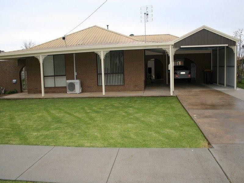 27 Diggora Road, Rochester VIC 3561