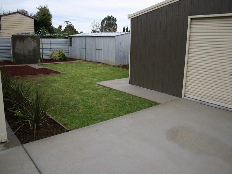 27 Diggora Road, Rochester VIC 3561