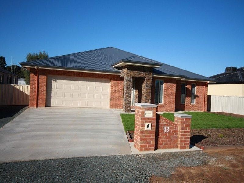 13 High Street, Rochester VIC 3561