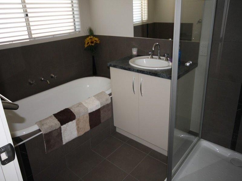 13 High Street, Rochester VIC 3561