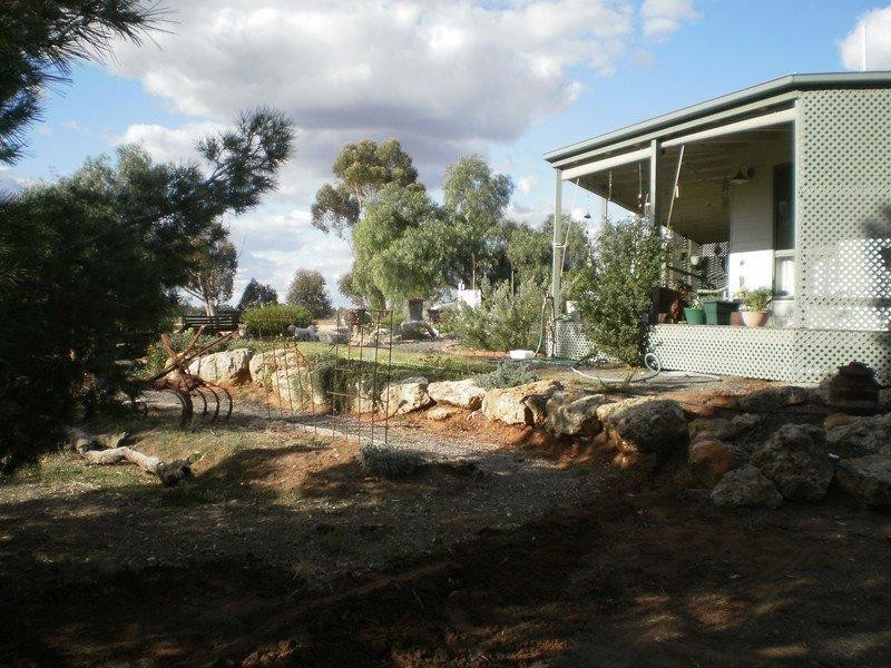 992 Banyena Silo Road, Banyena VIC 3388