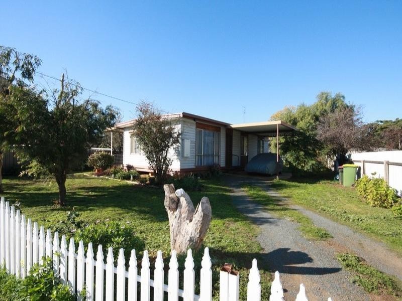 39 Northcote Street, Rochester VIC 3561