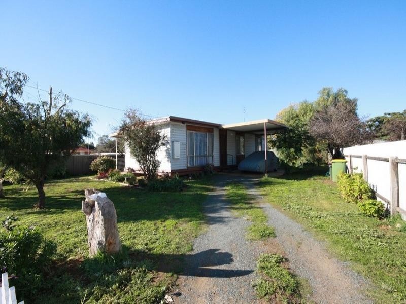 39 Northcote Street, Rochester VIC 3561