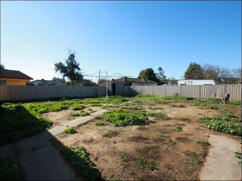 9 Johnson Street, Rochester VIC 3561