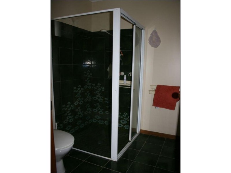 86 Queen Street, Rochester VIC 3561