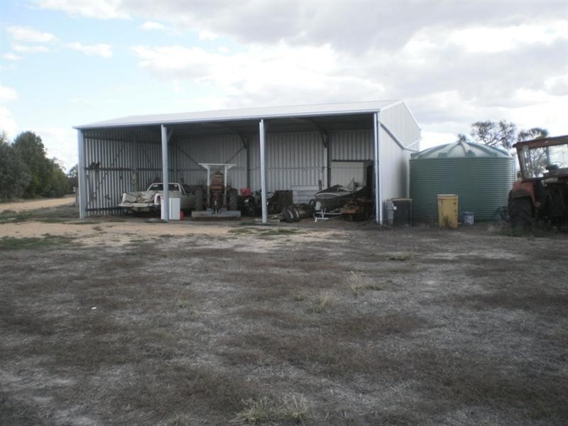 992 Banyena Silo Road, Banyena VIC 3388