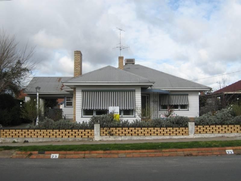 23 Alma Street, St Arnaud VIC 3478