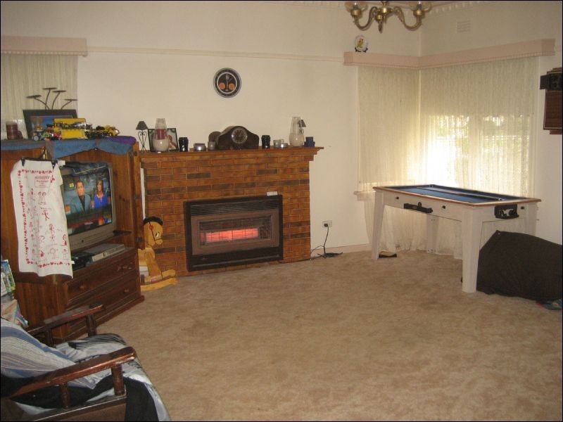 75 Victoria Street, Rochester VIC 3561