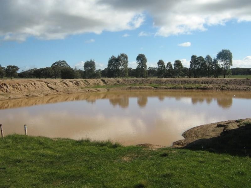 47 Sloanes Road, St Arnaud VIC 3478