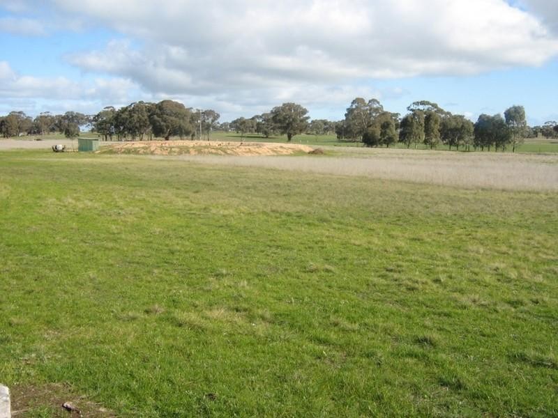 47 Sloanes Road, St Arnaud VIC 3478