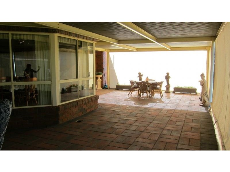 76 Pascoe Street, Rochester VIC 3561