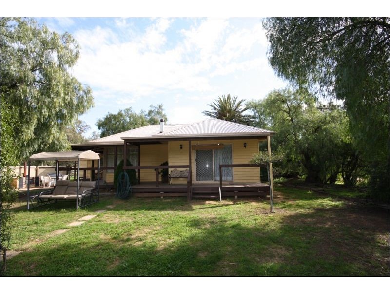 133 Baynes Street, Rochester VIC 3561