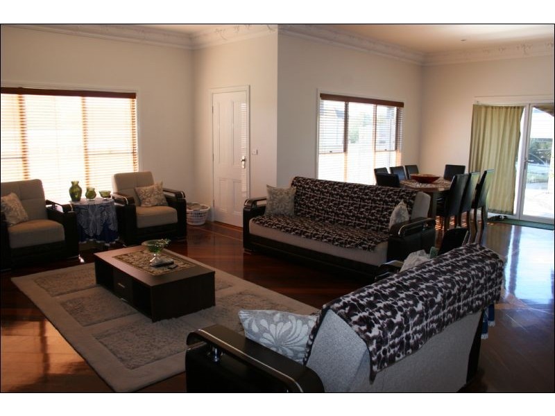 41 Echuca Road, Rochester VIC 3561