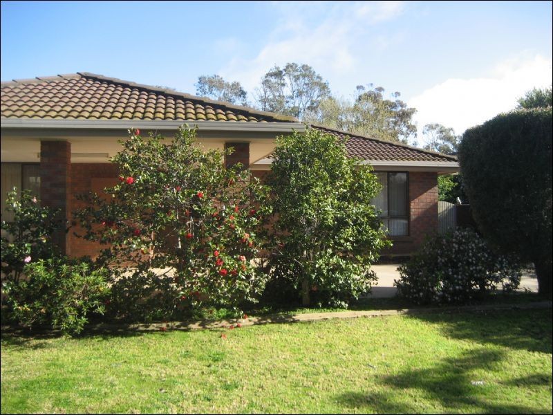 12 Mackay Street, Rochester VIC 3561