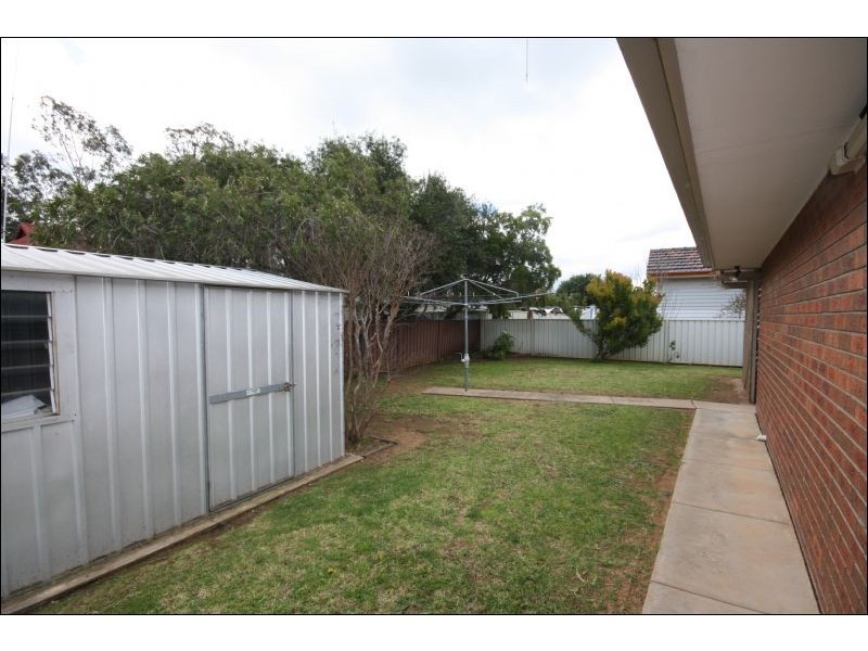 12 Mackay Street, Rochester VIC 3561