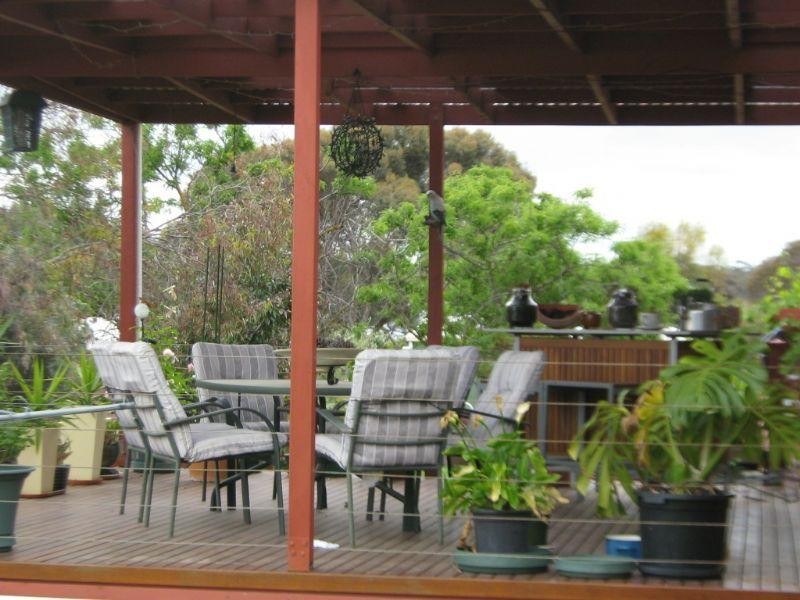 15 Charlton Road, St Arnaud VIC 3478