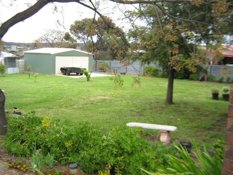 15 Charlton Road, St Arnaud VIC 3478