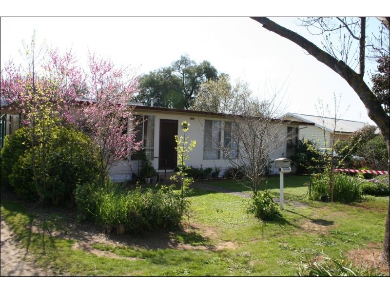 35 Simmie Street, Elmore VIC 3558