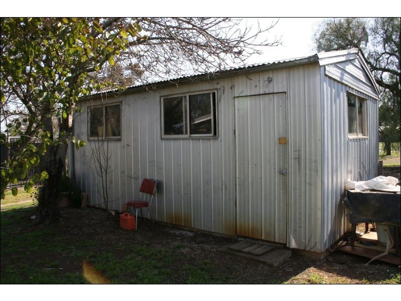 35 Simmie Street, Elmore VIC 3558