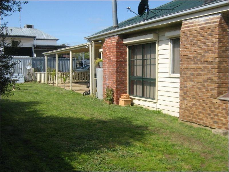 38 Dundas Street, St Arnaud VIC 3478
