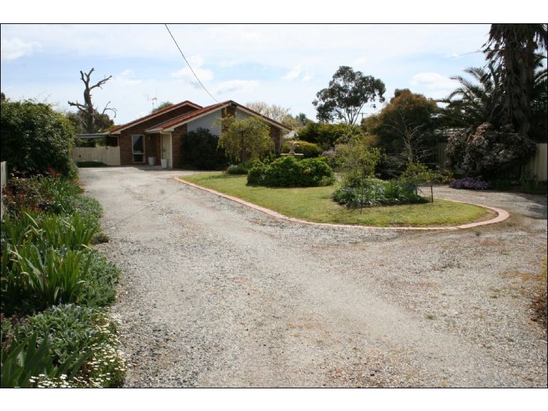 62 McKenzie Street, Rochester VIC 3561