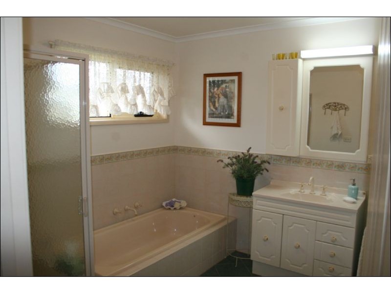 62 McKenzie Street, Rochester VIC 3561