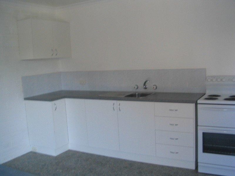 83 High Street, Rochester VIC 3561
