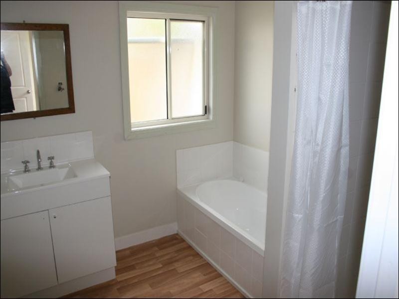 70 Victoria Street, Rochester VIC 3561