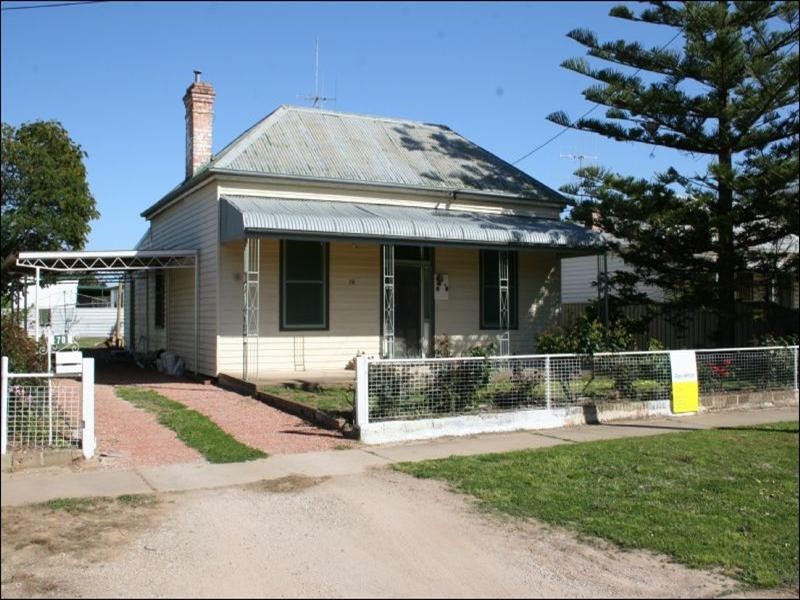 70 Victoria Street, Rochester VIC 3561