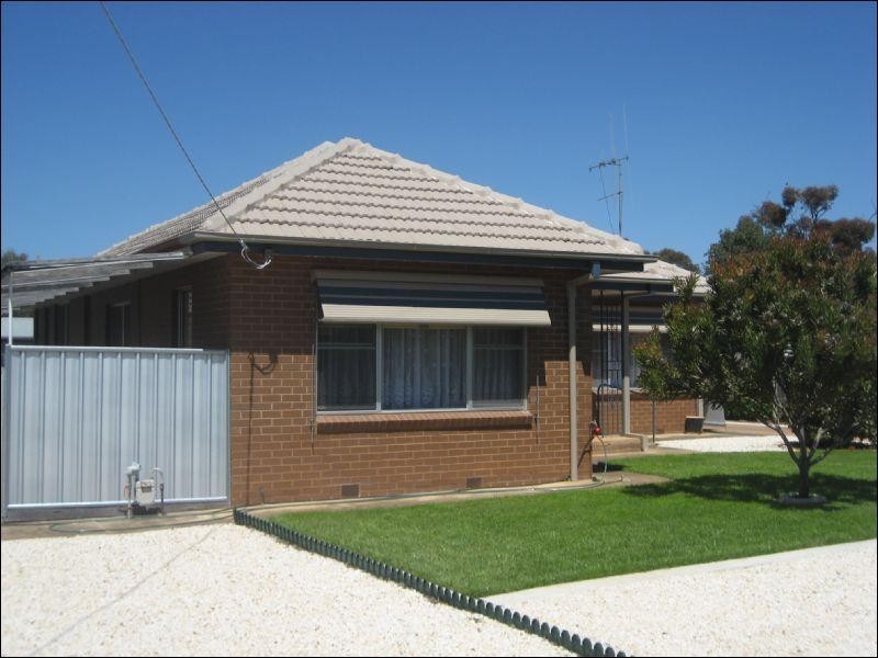63 Dudley Street, Rochester VIC 3561