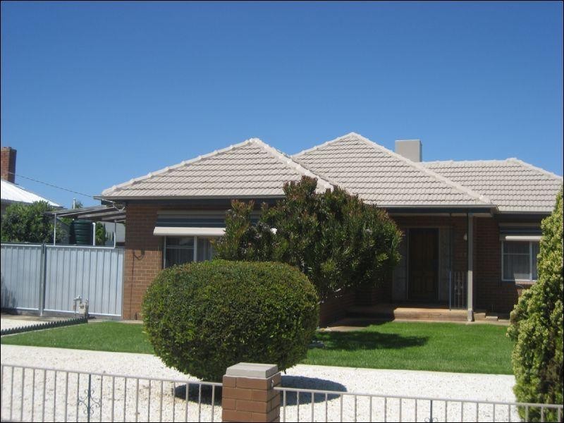 63 Dudley Street, Rochester VIC 3561