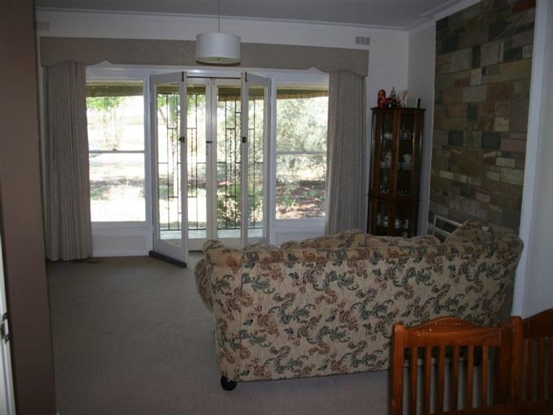 23 Hotham Street, Rochester VIC 3561