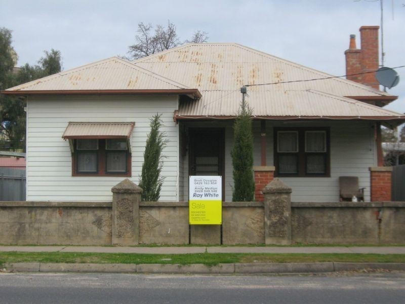 43 Kings Avenue, St Arnaud VIC 3478